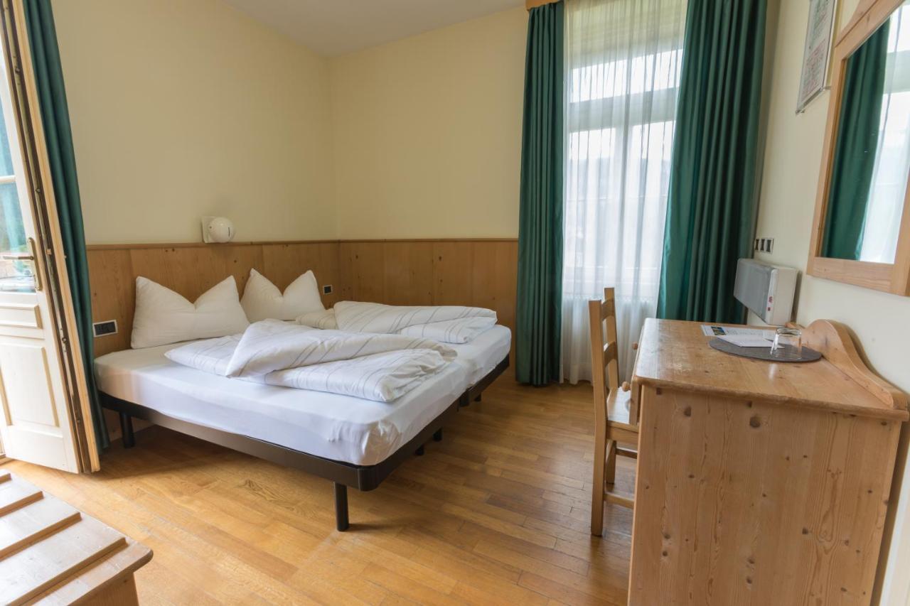 Guesthouse - Cultural Center Gustav Mahler Добиако Екстериор снимка
