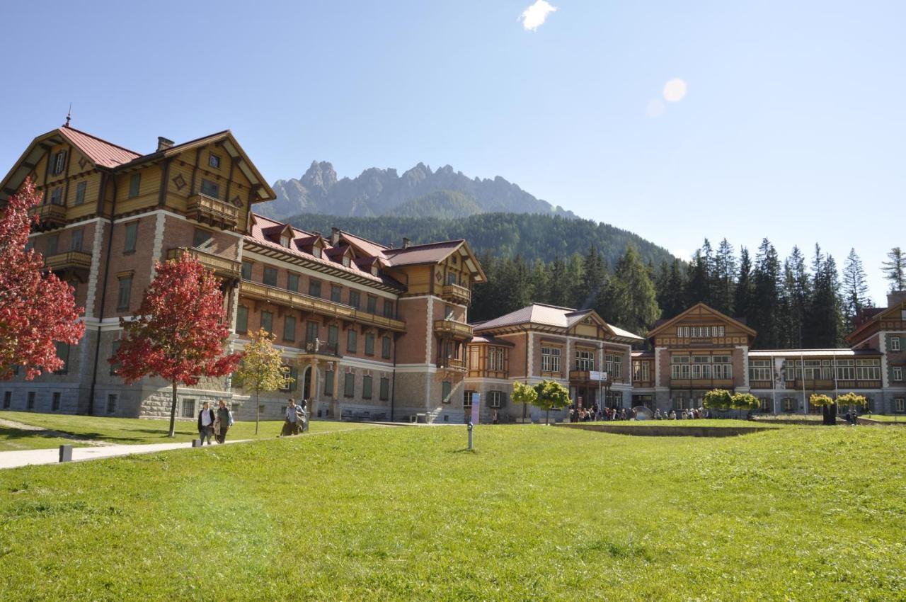 Guesthouse - Cultural Center Gustav Mahler Добиако Екстериор снимка